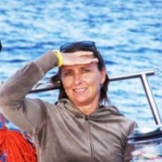 Suzanna, prof de Yoga chez Escale Yachting